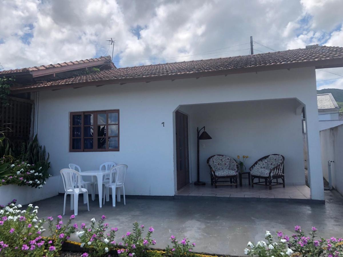 Casinha De Praia Na Fazenda Da Armacao Governador Celso Ramos Exterior foto