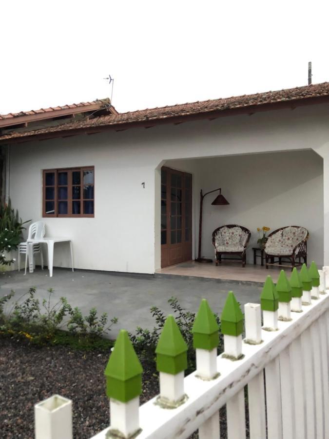 Casinha De Praia Na Fazenda Da Armacao Governador Celso Ramos Exterior foto